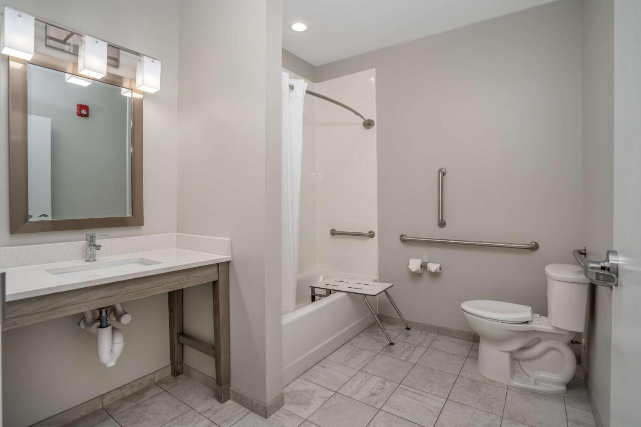 Lighthouse Suites - Best Western Signature Collection Emerald Isle Esterno foto