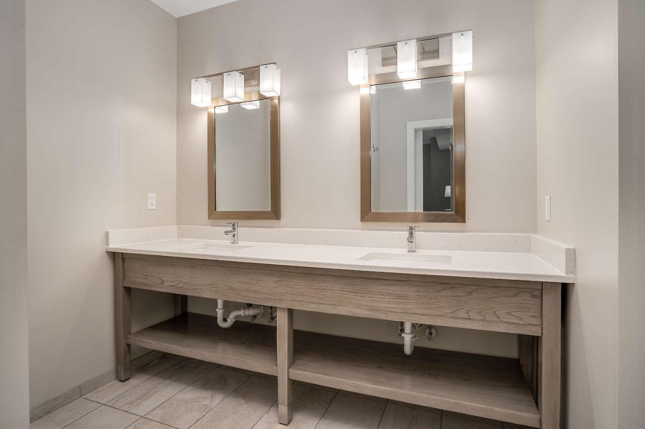 Lighthouse Suites - Best Western Signature Collection Emerald Isle Esterno foto